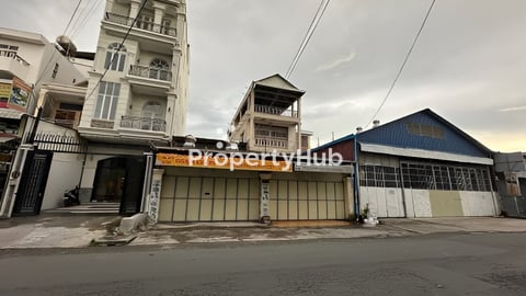 ផ្ទះលក់លើផ្លូវ 608 ទួលគោក