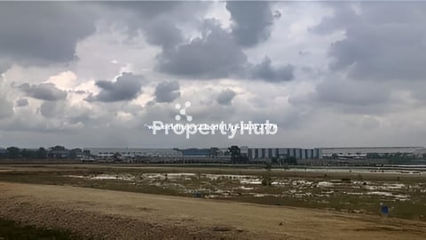 ដីលក់ប្រញាប់​ ​