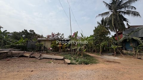 ដីជាប់ទន្លេលក់បន្ទាន់ម្ចាស់ផ្ទាល់ 22.5m x 145m