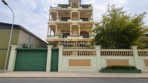 House for Rent in Tul Tumpung near Russian Market