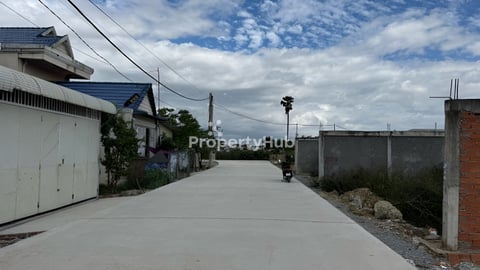 ដីលក់នៅក្រោយបុរីពិភពថ្មីឈូកវ៉ា1