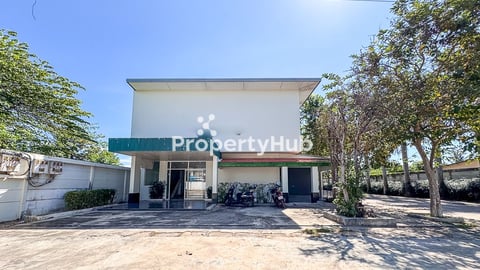 Space for rent near Royal Angkor Internation Hospital Siem Reap City 