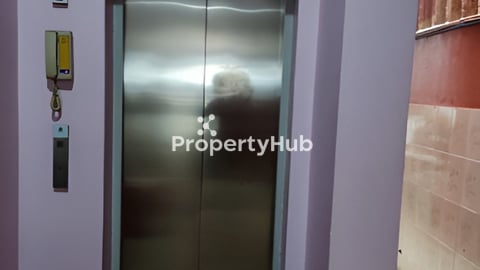 ផ្ទះសំណាក់លក់