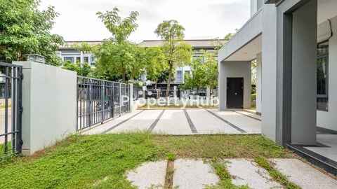 Single 5 Bedroom Villa For Rent in Borey Chip Mong Dangkor 