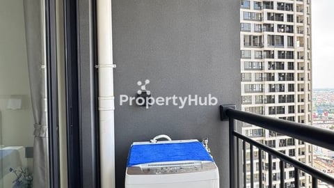 1-BR Condo for rent at Urban oasis