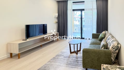 Renovated Flat House for Rent in BKK1 