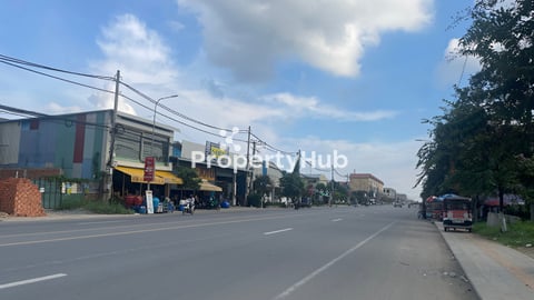 ដីលក់នៅក្រុងតាខ្មៅ លើផ្លូវលេខ21