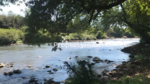 ដីជាប់ស្ទឹងសង្កែរលក់