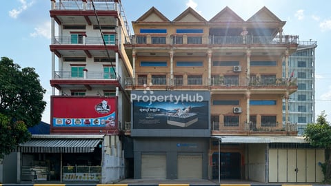 4 Stories Shophouse for Rent along Street 598