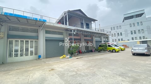 ផ្ទះលក់ 15mn ពីប្រលានថ្មី