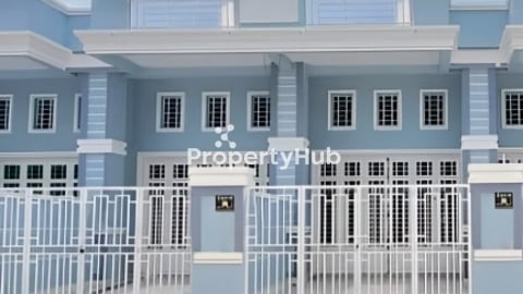 ផ្ទះលក់នៅ បុរីឡាយគង់ចោមចៅ ផ្លូវជាតិលេខ𝟑