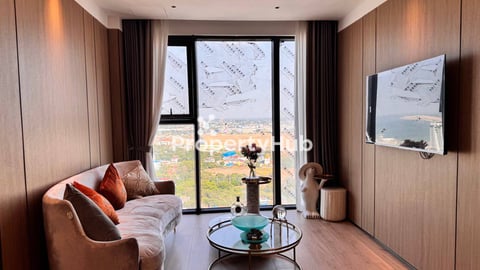 Modern 1 Bedroom Condo with River View in Nirouth Chbar Ampov