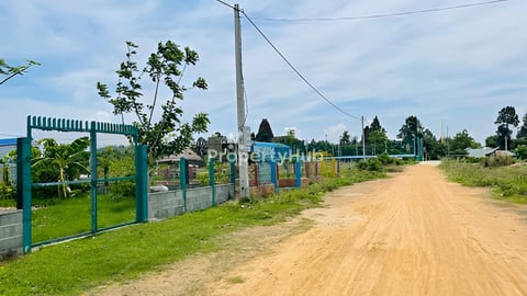 ដីទំហំ 10 x20