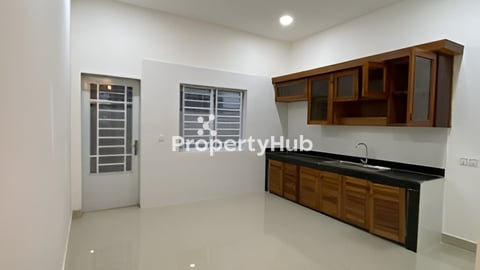 ផ្ទះលក់តំលៃក្រោមទីផ្សា