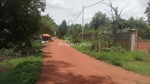 ដីលក់លក់បន្ទាន់ ភូមិជ័យសង្កាត់ទឹកវិល ក្រុងសៀមរាបធ្លាប់លក់12000 មក បញ្ចុះមកនៅ6000