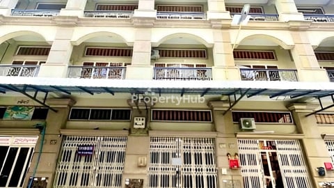 💥ផ្ទះល្វែង លក់បន្ទាន់ខ្លាំង ម្តុំសំណង់១២ ទួលគោក (Code: V-00008