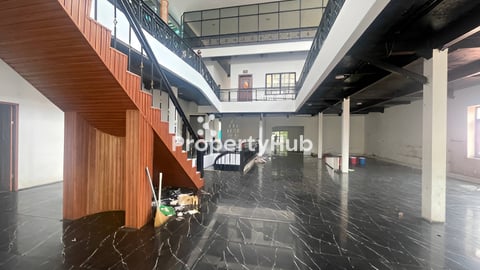 ផ្ទះអាជីវកម្មសម្រាប់ជួលនៅទួលទំពូងទីតាំងល្អ បើកម៉ាត បើកភោជនីយដ្ឋាន បើកហាងសាឡន នឹង