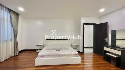 Premium 3-Bedroom Apartment for Lease in Daun Penh, Near Wat Phnom