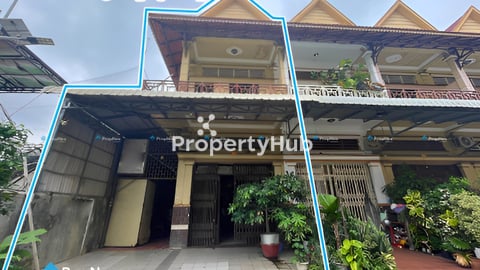 House for sale ផ្ទះសល់ដីចំហៀងលក់បន្ទាន់ ជិតផ្សារទួលសង្កែ!