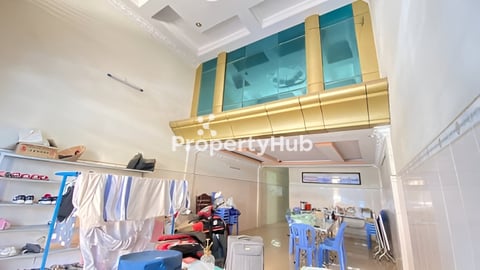 ផ្ទះល្វែង ដាក់លក់បន្ទាន់ ទីតាំងស្ថិតនៅច្បារអំពៅ Flat For Sale urgent at Chpa ompov Area