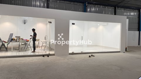 ឃ្លាំងជួល