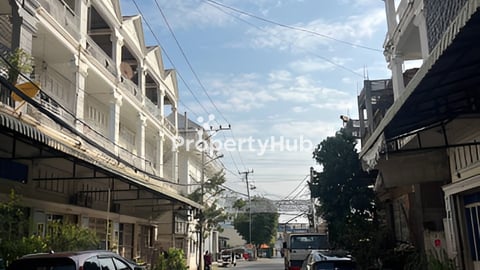 ផ្ទះល្វែងលក់បន្ទាន់(ប្លង់រឹង)