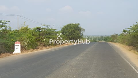 ដីលក់ផ្លូវជាតិលេខ ៤៤ គីឡូម៉ែត្រទី៤០