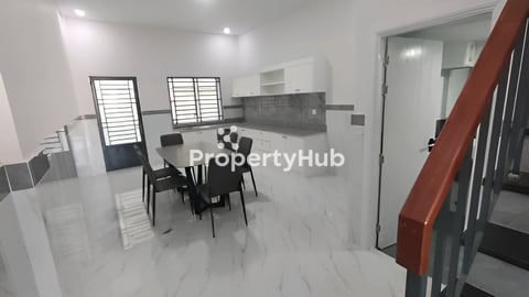 វីឡាកូនកាត់