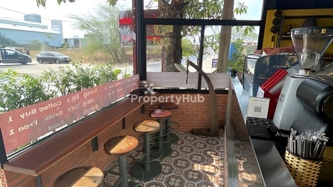 កន្លែង​សម្រាប់​ជួលលក់កាហ្វេទីតាំងលអ