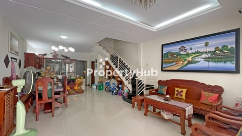 🏘 វីឡាកូនកាត់ (LA) ក្នុងបុរី Varina ត្រូវការលក់បន្ទាន់ខ្លាំង