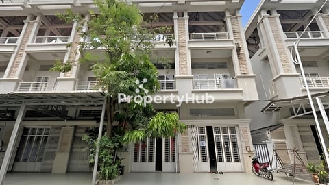 🏘 ផ្ទះល្វែង ក្នុងបុរី ប៉េងហួតស្ទឹងមានជ័យ ត្រូវការលក់បន្ទាន់ខ្លាំង (កូដ៖ A05-061