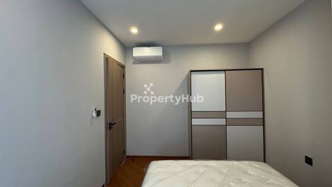 Brand new Condo 1-BR near AEON Mall 2