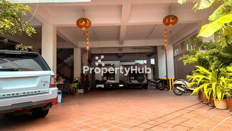 អគារសម្រាប់លក់ នៅ​ផ្សារដេីមថ្កូវ​ | Building for Sale in Phsar Daeum Thkov