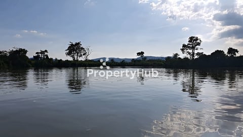 ដីជាប់ព្រែកស្រុកស្រែអំបិល