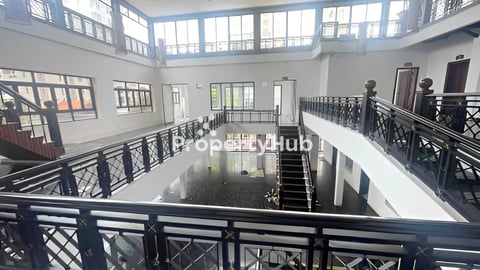 ផ្ទះអាជីវកម្មសម្រាប់លក់ នៅសង្កាត់ទួលទំពូង | Shophouse for Sale in Sangkat Toul T