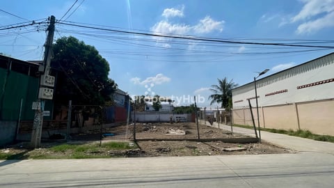 ដីកែងត្រូវការលក់បន្ទាន់ ទីតាំងល្អ ស្ថិតក្នុងខណ្ឌដង្កោ ក្បែរវិទ្យាល័យទួលអំពិល