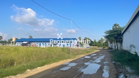 ដីលក់ទំហំ30mx60mនៅតំបន់សេច្ឋកិច្ច