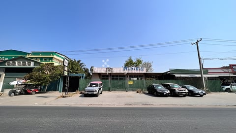 Land near Borey Piphup Tmeay Chamkar Doung