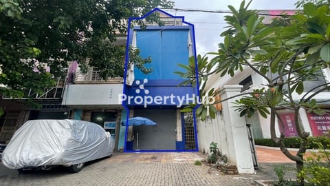 4 Bedroom Shophouse For Rent along Russian BLVD