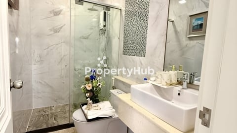 ផ្ទះថ្មីជួល វិឡាកូនកាត់