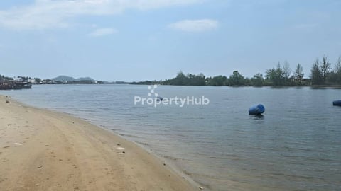 ដីលក់បន្ទាន់កំពតដីជាប់មាត់ព្រែក ទំហំ 20m x 56m