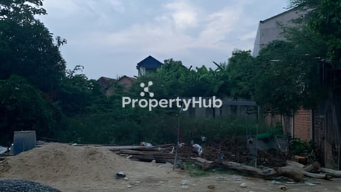 ដីសម្រាប់លក់