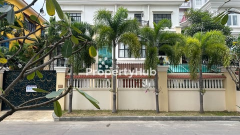 High-End Fully Furnished Detached Villa for Rent - Downtown Street