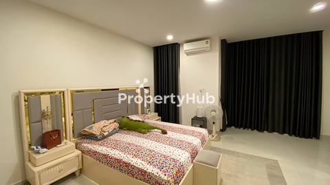 វីឡាកូនកាត់សម្រាប់លក់នៅ បុរីប៉េងហួត50m