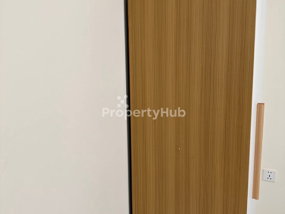 រូបភាពអចលនទ្រព្យទី 4