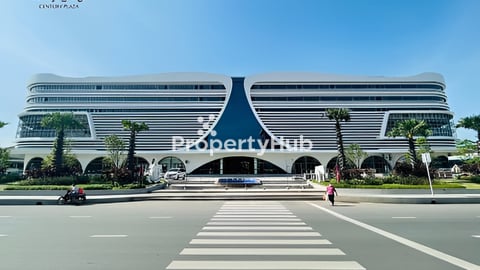 តូបផ្សារសេនជូរី Century Plaza Market