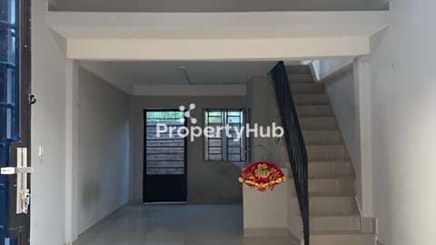 130$ ជាន់ផ្ទាល់ដី មានឡៅតឿ ទល់មុខផ្សារព្រែកឯង