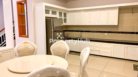 🏠  វីឡាភ្លោះ សម្រាប់លក់ ក្នុង បុរី ភ្នំពេញថ្មី គ្រីស្តាល់ ផាក