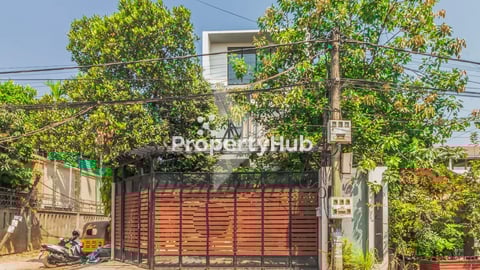 Luxurious 5-Bedroom Villa for Rent in Sala Kamraeuk area