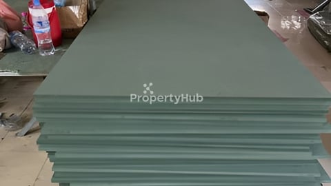 ក្ដា MC នឹងក្ដា ស រលោង